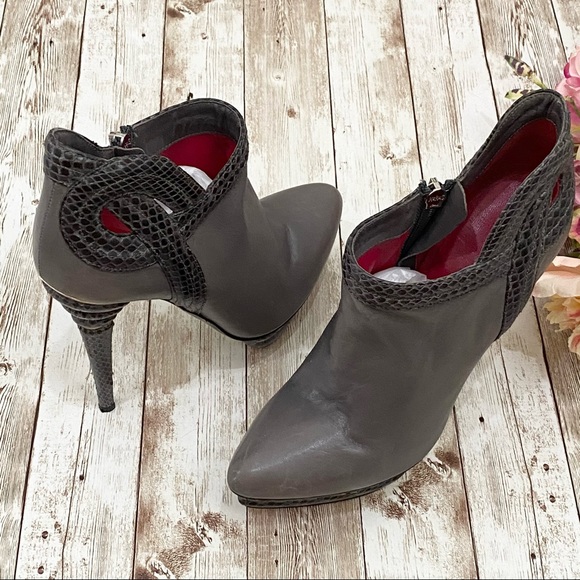 Cesare Paciotti Italy Gray Leather High Heeled Booties 37 - Picture 2 of 16